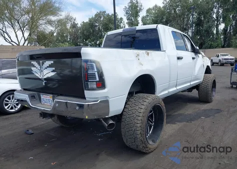 2017 Ram 2500 Laramie 4X4 6'4 Box from USA, damaged, VIN 3C6UR5NL5HG716298